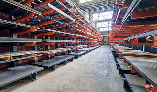 Rafturi cantilever