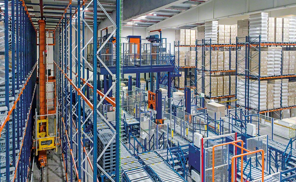 Deliplus products are placed in the automated clad-rack warehouse