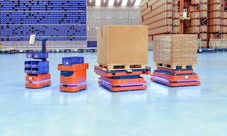 Roboți mobili autonomi (AMR)