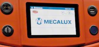 Fiecare robot AMR are un ecran pentru a informa despre starea sa și despre activitățile de întreținere